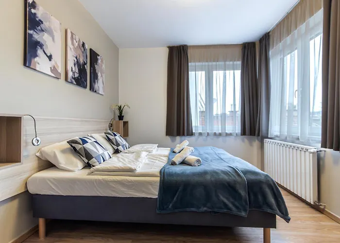 Corvin-Luxe, 3 Bedroom Apartment In City Center
