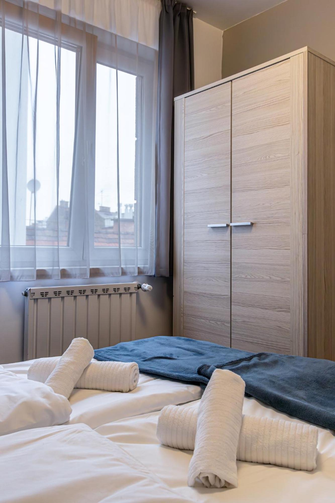 Apartmán Corvin-luxe, 3 Bedroom In Center